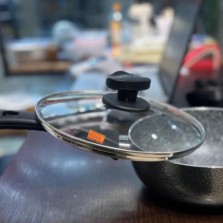 تابه گرانیتی وک 22 برند عروس